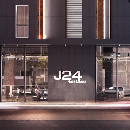 J24 Hotel Milano Экстерьер фото
