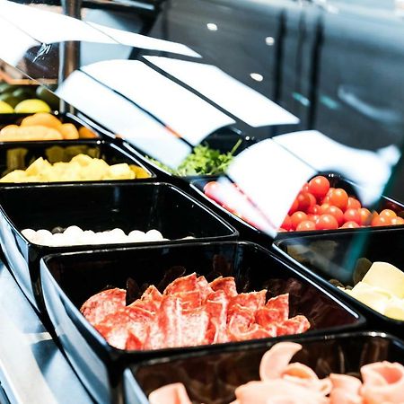 J24 Hotel Milano Экстерьер фото