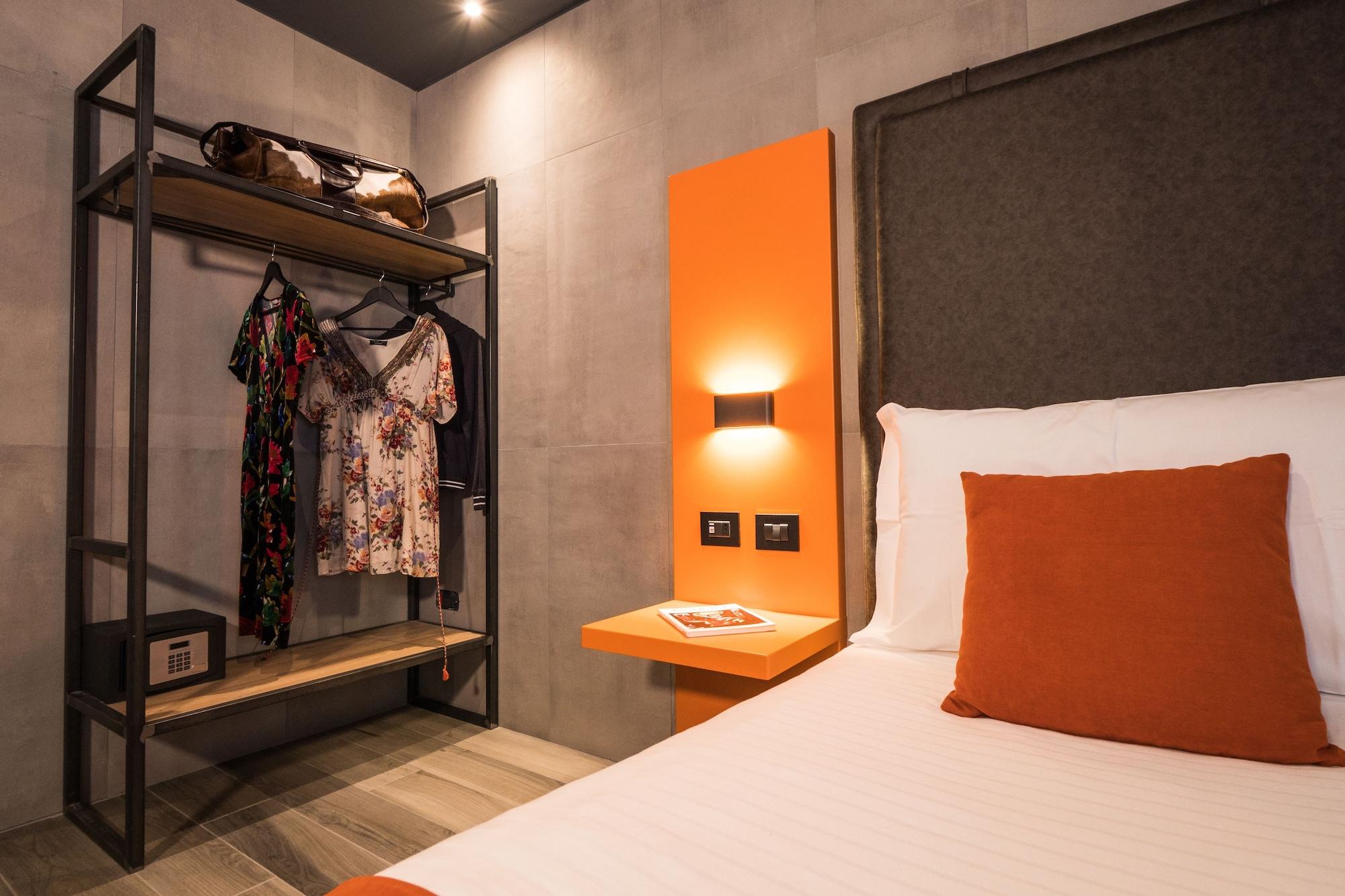 J24 Hotel Milano Экстерьер фото