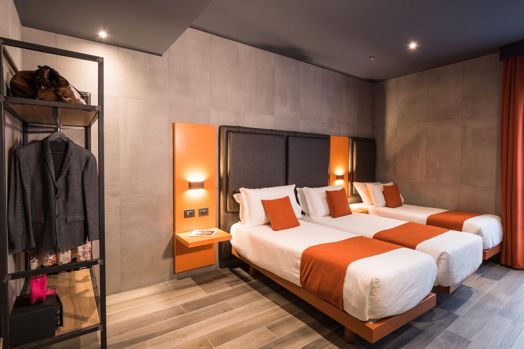 J24 Hotel Milano Экстерьер фото