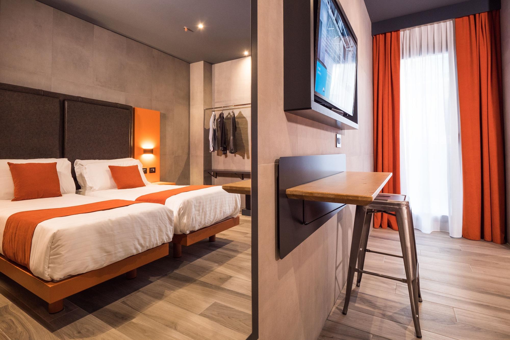 J24 Hotel Milano Экстерьер фото
