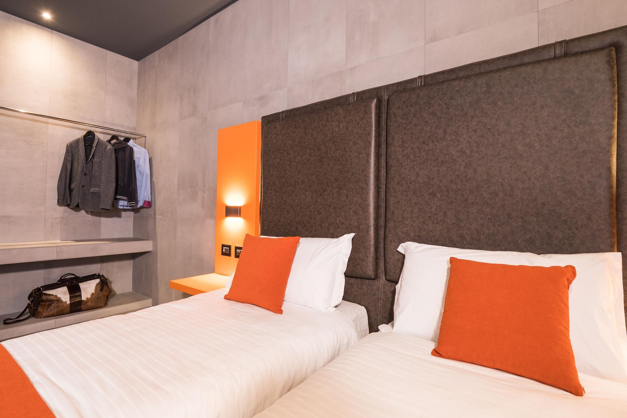 J24 Hotel Milano Экстерьер фото