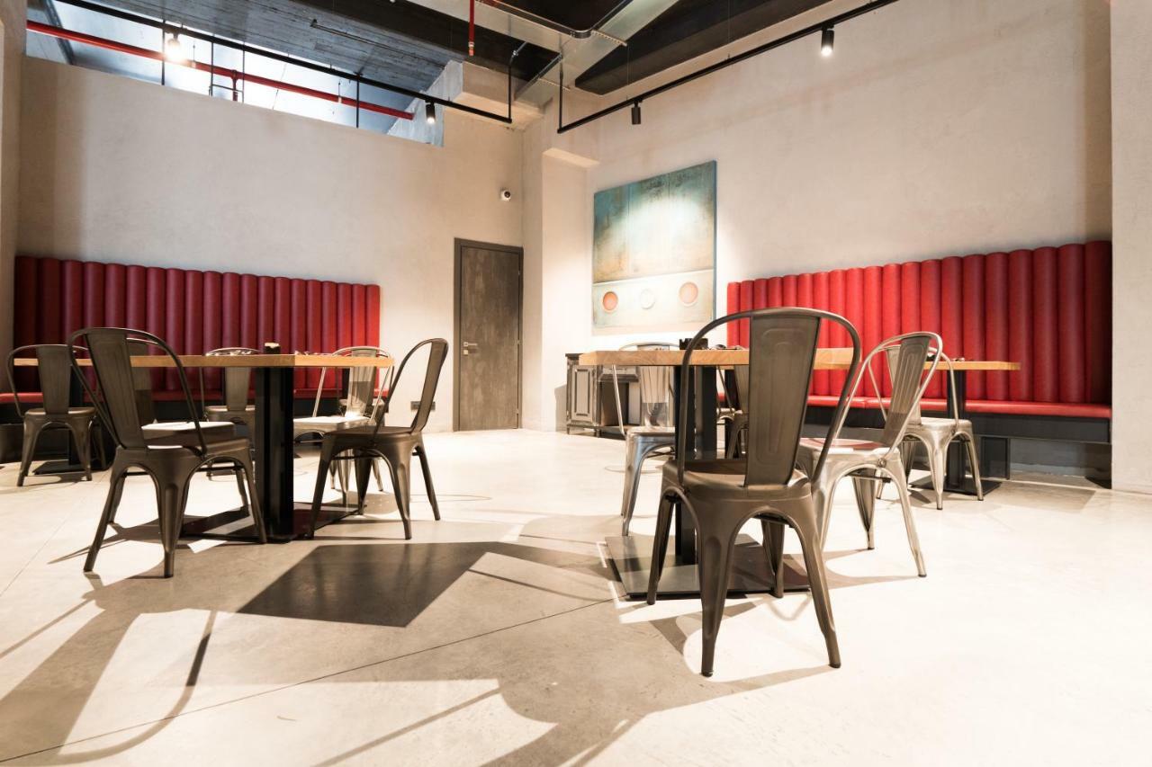 J24 Hotel Milano Экстерьер фото