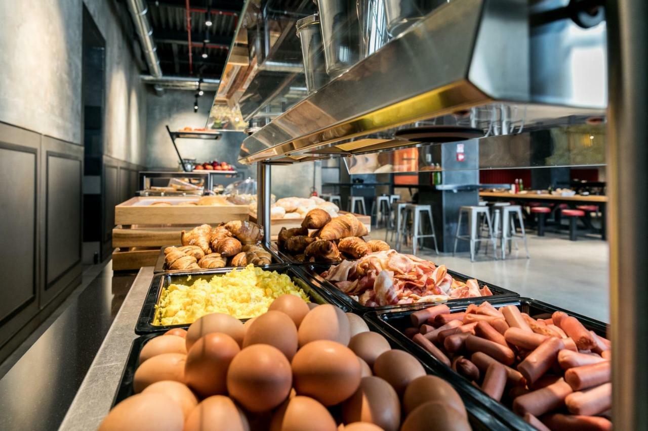 J24 Hotel Milano Экстерьер фото