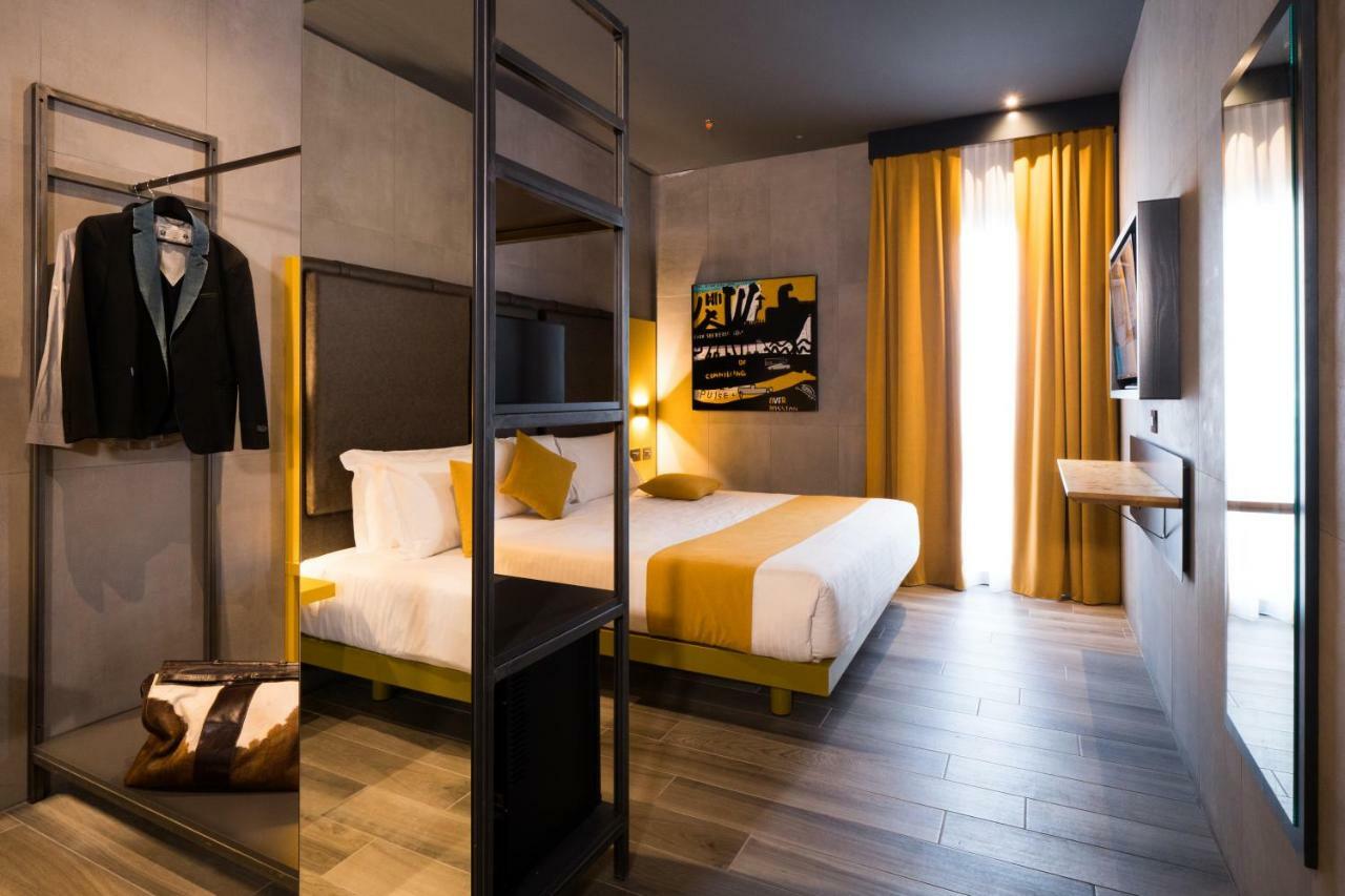 J24 Hotel Milano Экстерьер фото